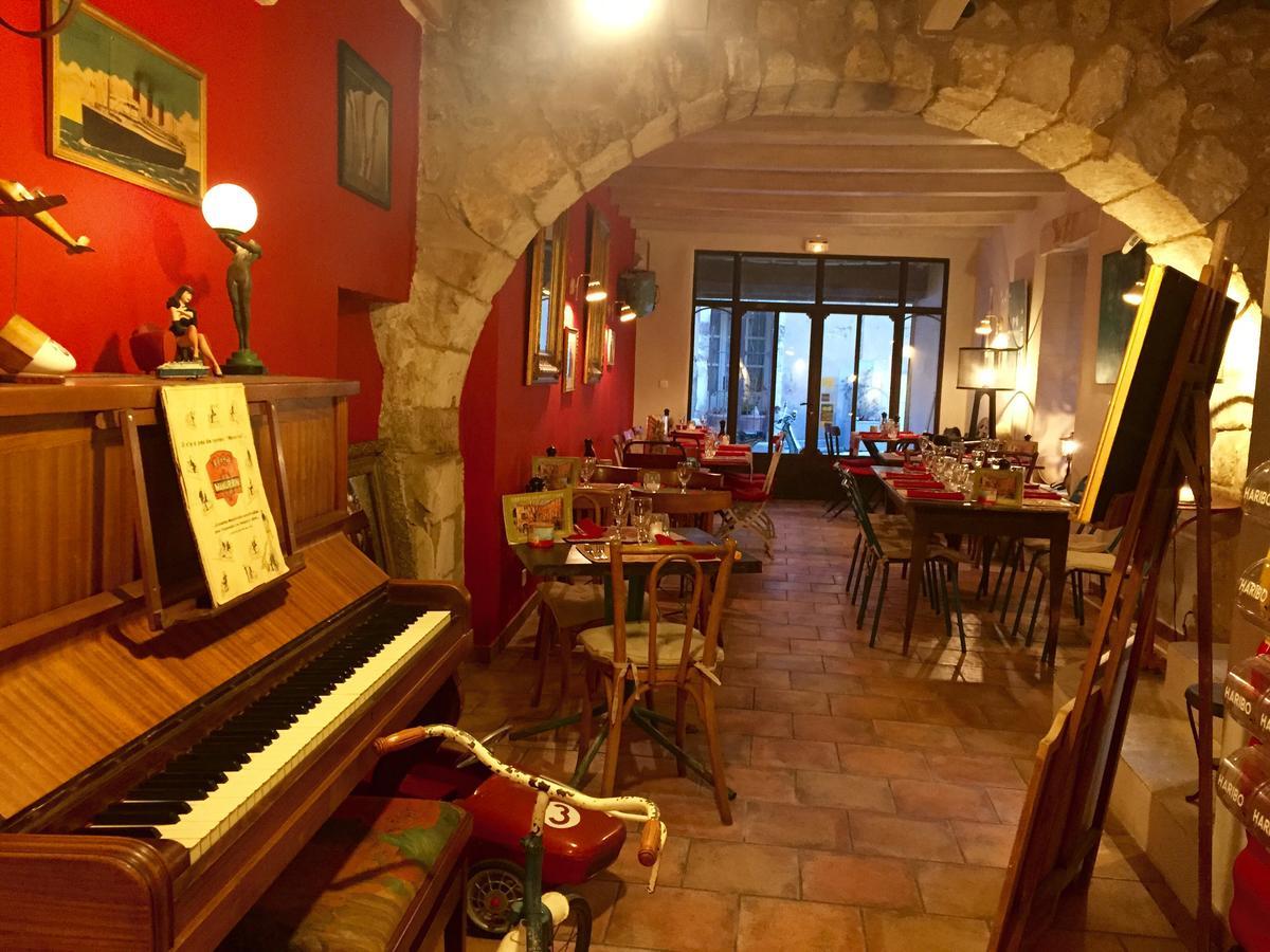 Le Petit Cafe Bed and Breakfast Oppède Exterior foto